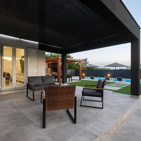 Villa Lux Dujam With A Swimming Pool Near Zadar