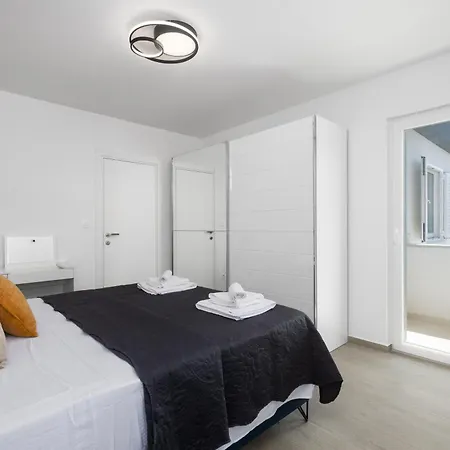 Lux Dujam With A Heated Swimming Pool, Near Zadar Villa *