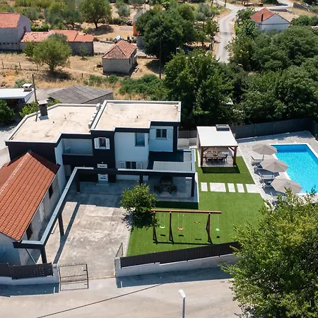 Villa Lux Dujam With A Heated Swimming Pool, Near Zadar *