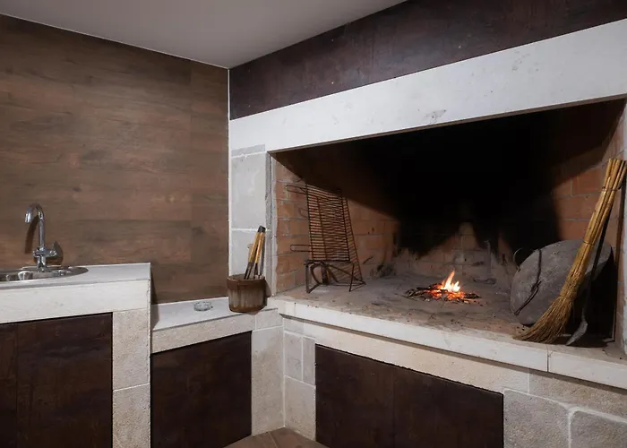 Lux Dujam With A Swimming Pool Near Zadar * Suhovare